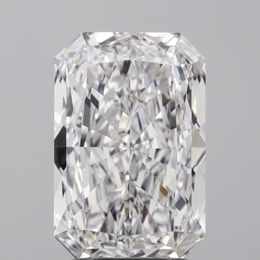 2 carat Lab Grown Diamond | Radiant E-VS1
