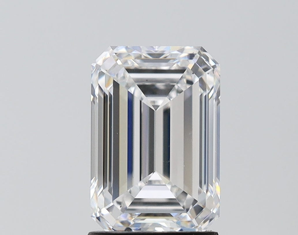 2 carat Lab Grown Diamond | Emerald D-VS2